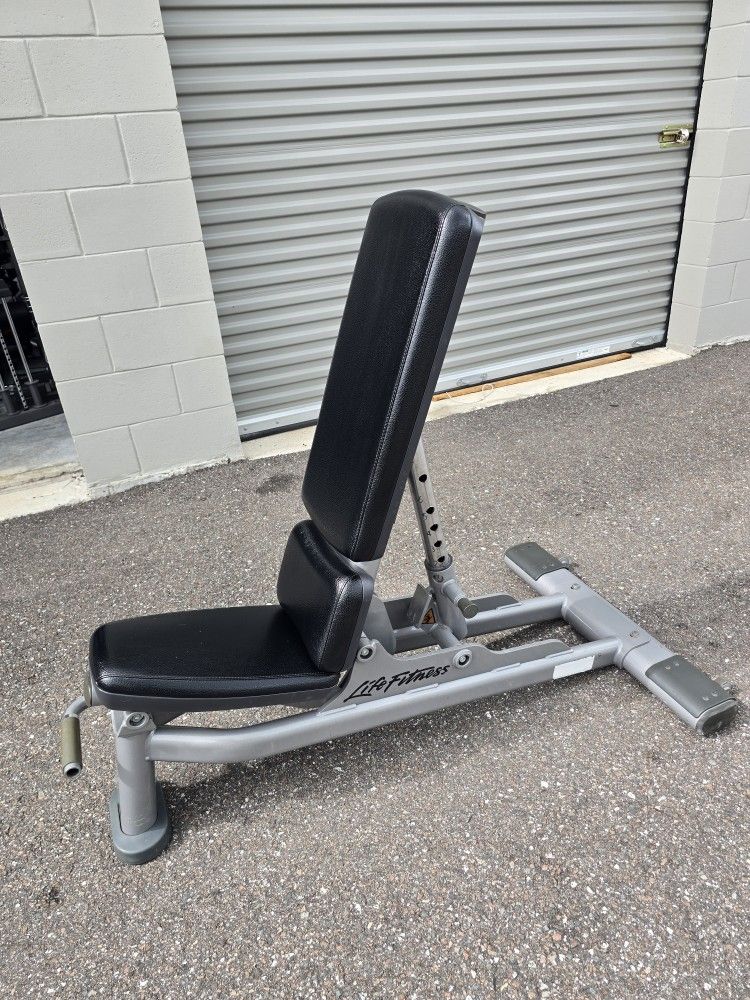 Weight Adjustable Bench