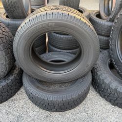 2 Llantas 275/65/20 Dela Cooper 95% De Vida