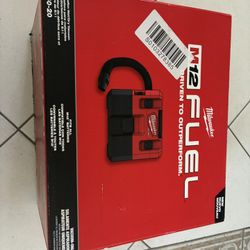 M12 Fuel 1.6 Gallon Wet/ Dry Vacuum 