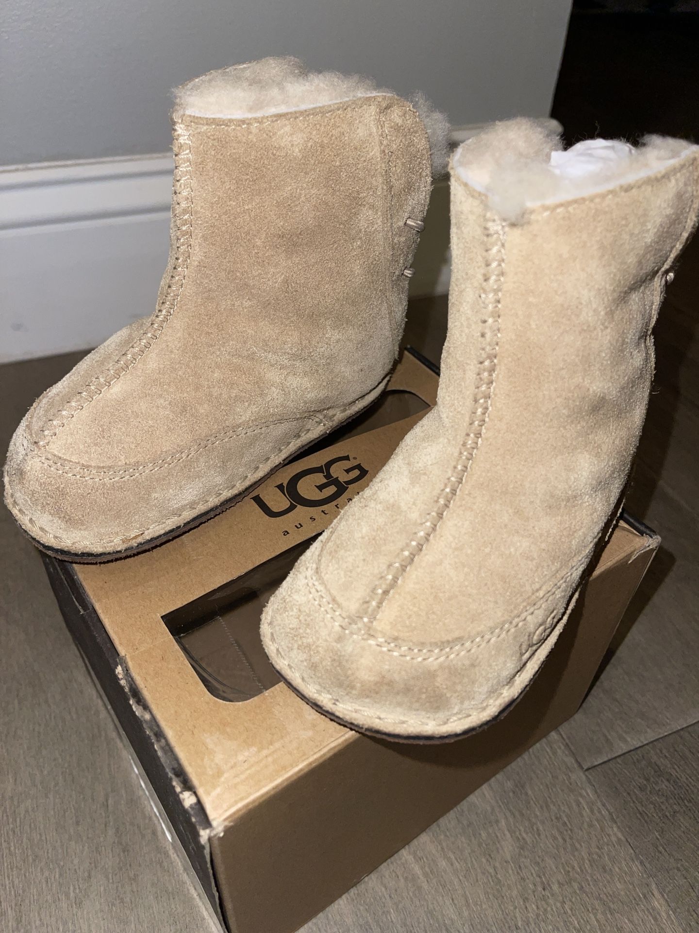 Ugg Australia Unisex Infants San Boo Boots 18-24mos