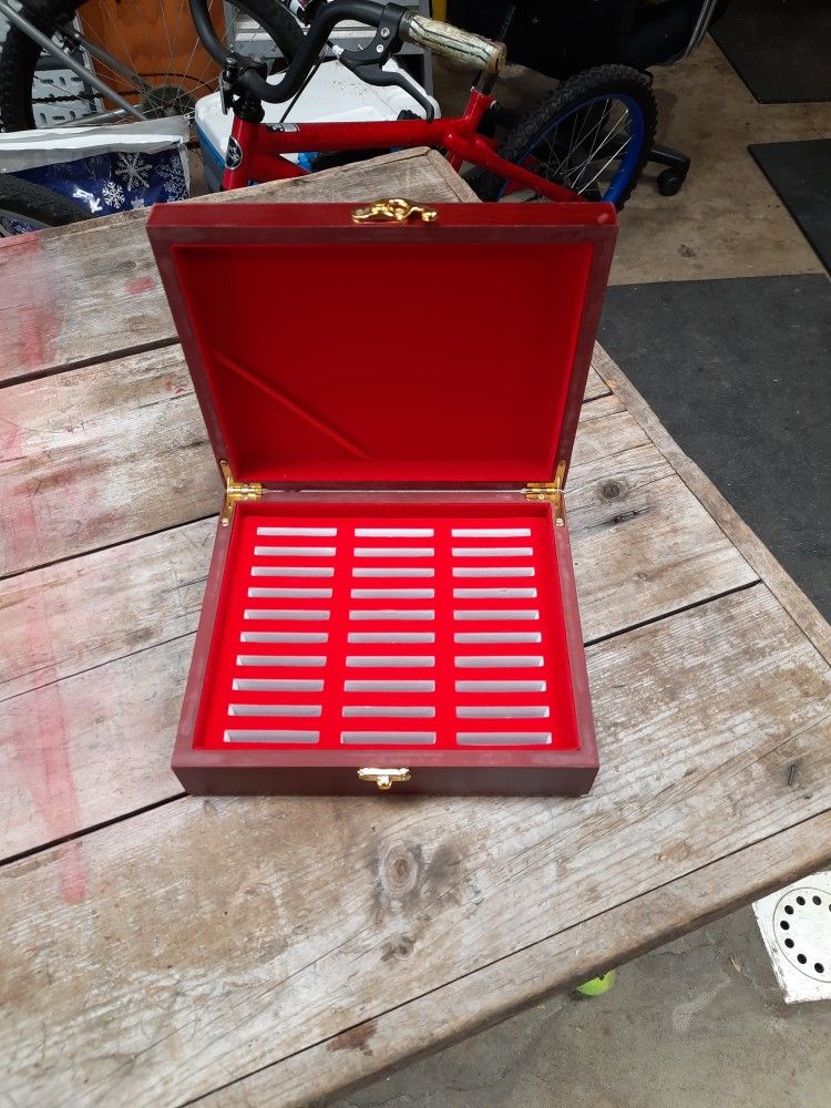 Commemorative Coin Box