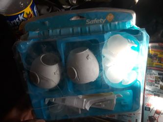 Safety 1st Essentials Child Proofing Kit