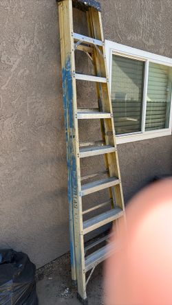 10 foot fiberglass ladder