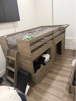 Twin bed