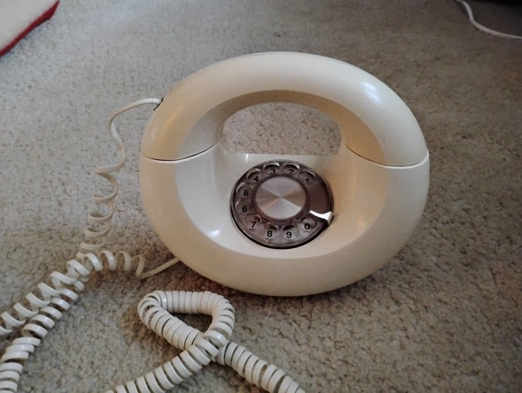 Vintage Western Electric Sculptura Phone donut 1960s-70s style MCM 