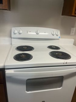 GE Electric Stove