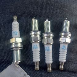 NGK Láser Iridium Spark Plugs New Set $15