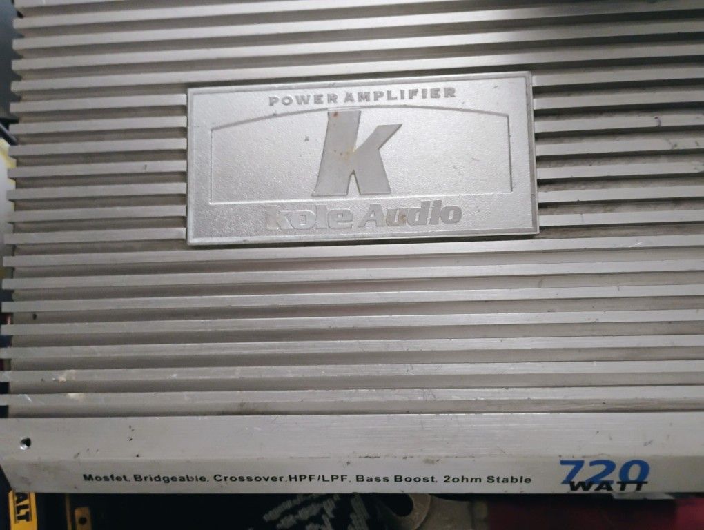 kole Audio 4-channel Amplifier