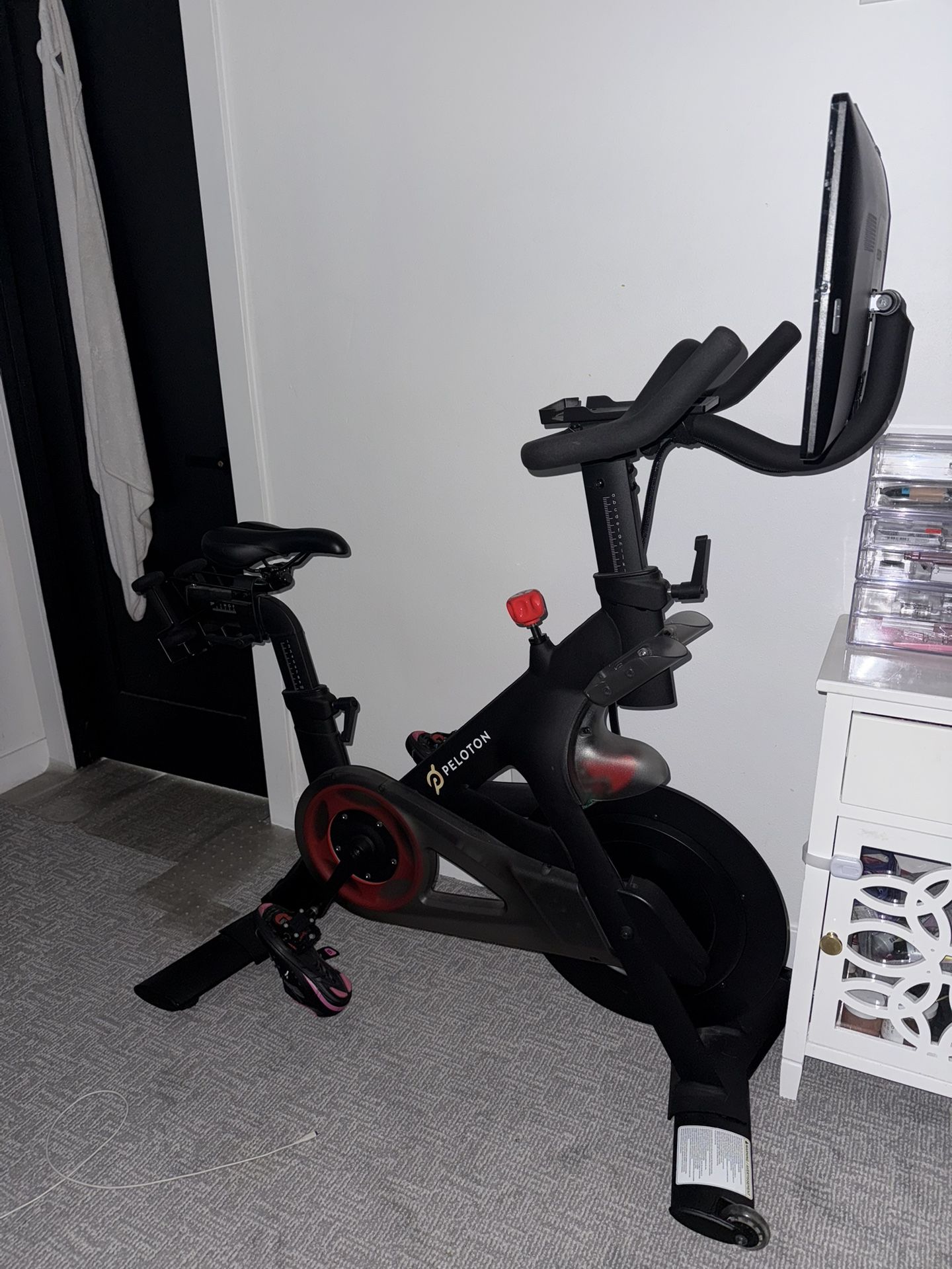 Peloton With shoes 6.5/7