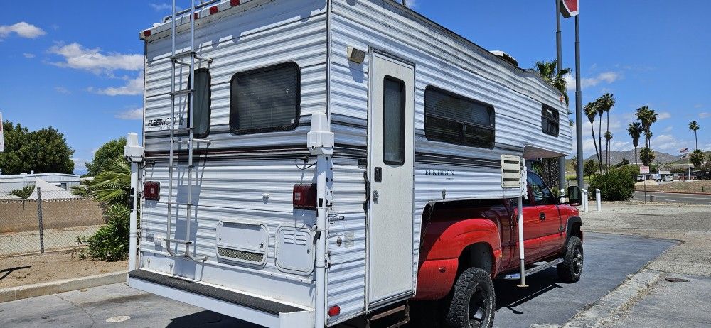 1999 Fleetwood Elkhorn Truck Camper Cabover