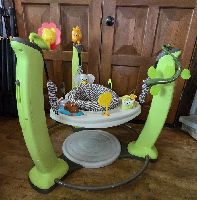 Evenflo ExerSaucer Jungle Quest Activity Center