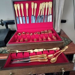 84 Piece Antique Gold Silver Set In Wood Case