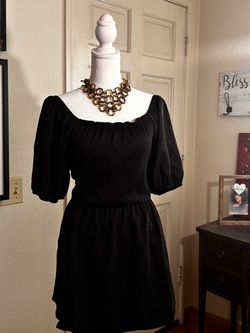 Black mid dress/top