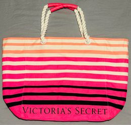 Victoria Secret Duffle Bag $20