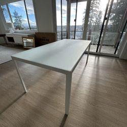 DESIGN WITHIN REACH Glass and steel Table, designed by Luciano Bertoncini.