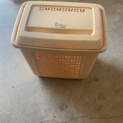 Hamper