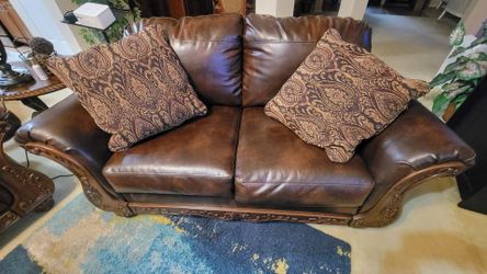 Sofa and Lovseat