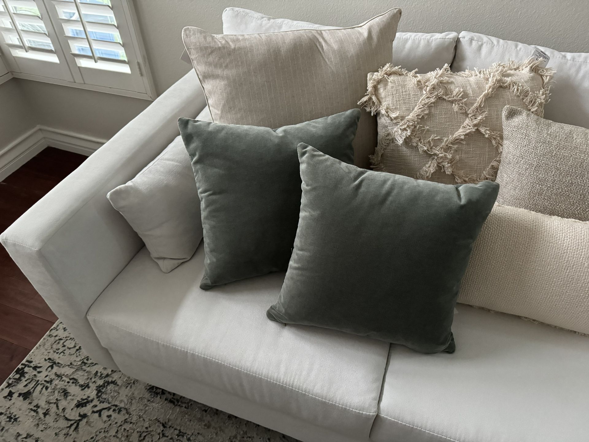 Couch Pillows  4 Grey Ones For 20