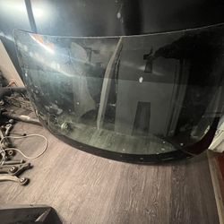 2018 Dodge Challenger Front Windshield Oem 