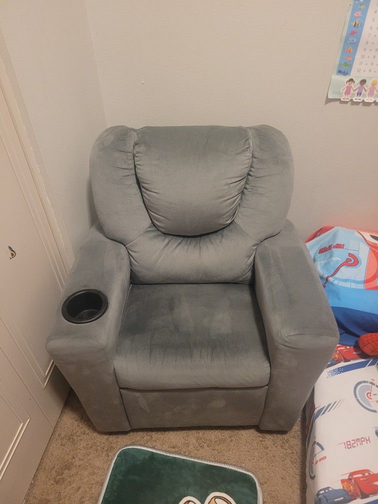 Kids Recliner with Footrest