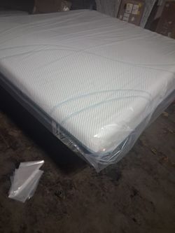 King Tempurpedic Mattress