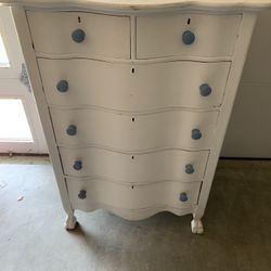White Vintage Dresser With Blue Knobs
