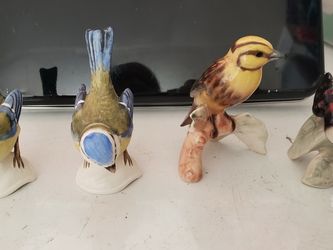 GOEBEL Blue Titmouse Bird Figurine CV 34 OBO