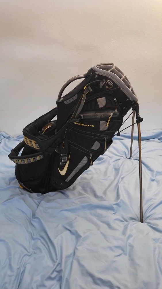 Nike Sasquatch Golf Bag