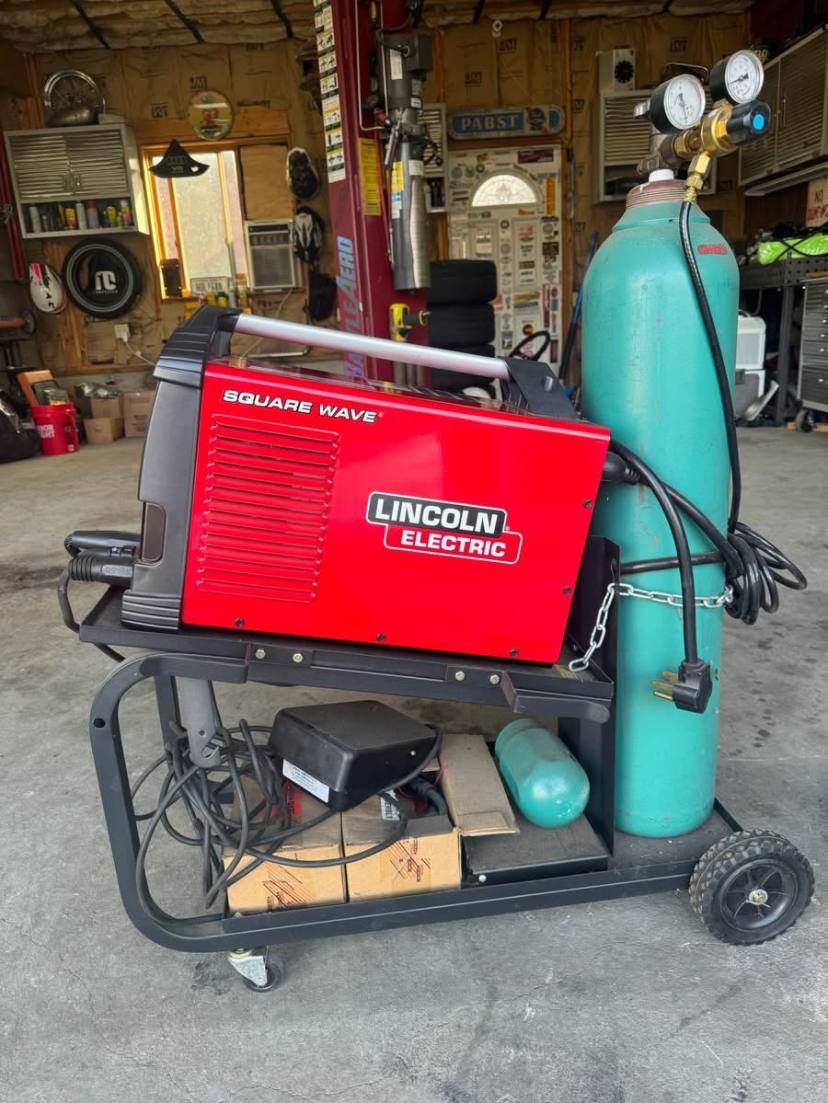 LincolnTig 200 Electric_Square_Wave