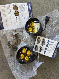 LED fog lights with yellow lens