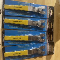 Grinder adjustable pin wrenches $5 each located in n Lakeland 
