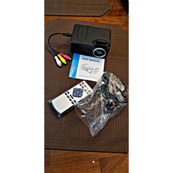 BRAND NEW MINI PROJECTOR