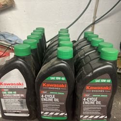 17 Quarts Of Kawasaki 10-40 Motor Oil 