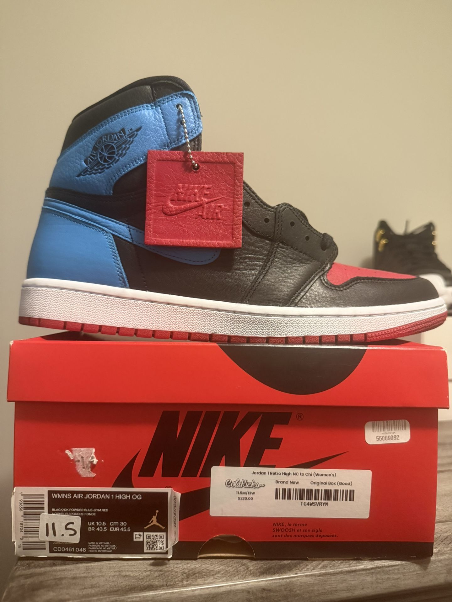 AIR JORDAN 1 RETRO “ UNC TO CHICAGO “