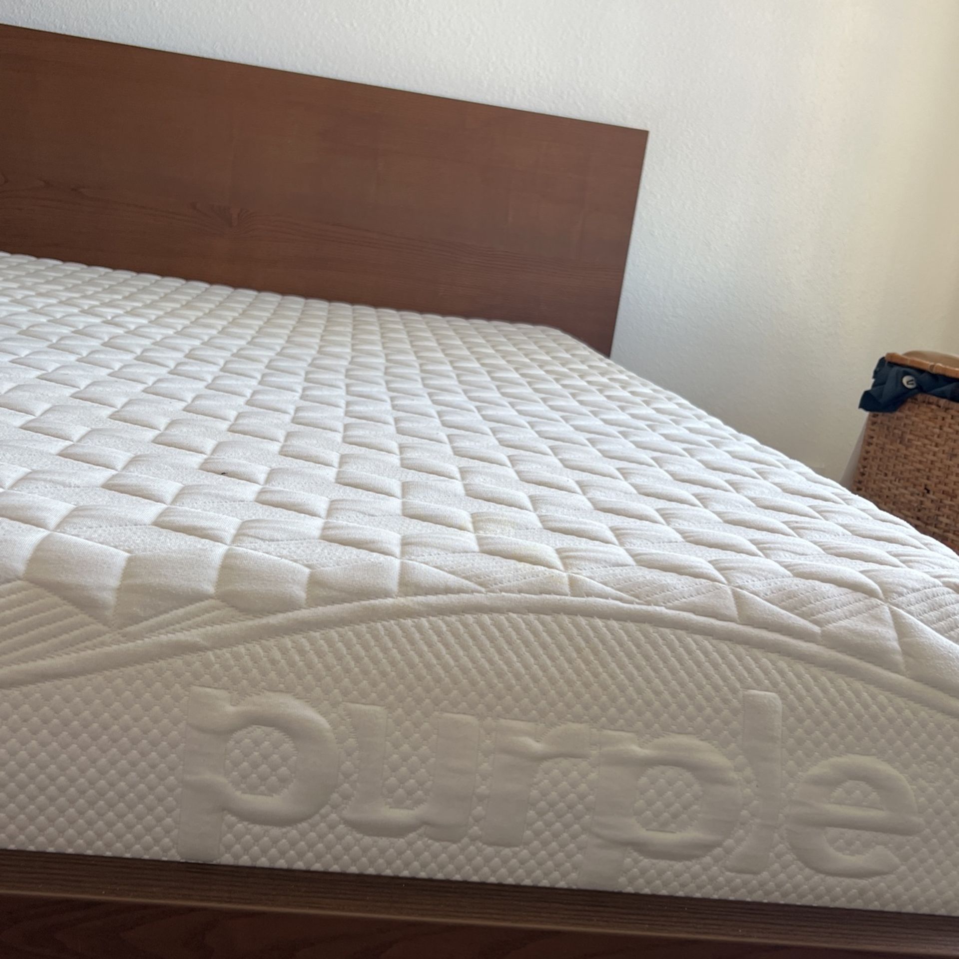 Purple Mattress Queen for Sale in San Diego, CA OfferUp