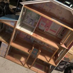 Doll House 