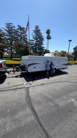 Popup Camper - Great Condition!!