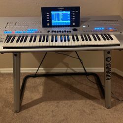 Yamaha Tyros 4 keyboard Workstation arranger