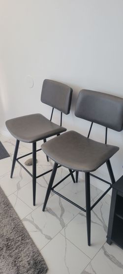 Bar stool chairs 2 pcs for $60