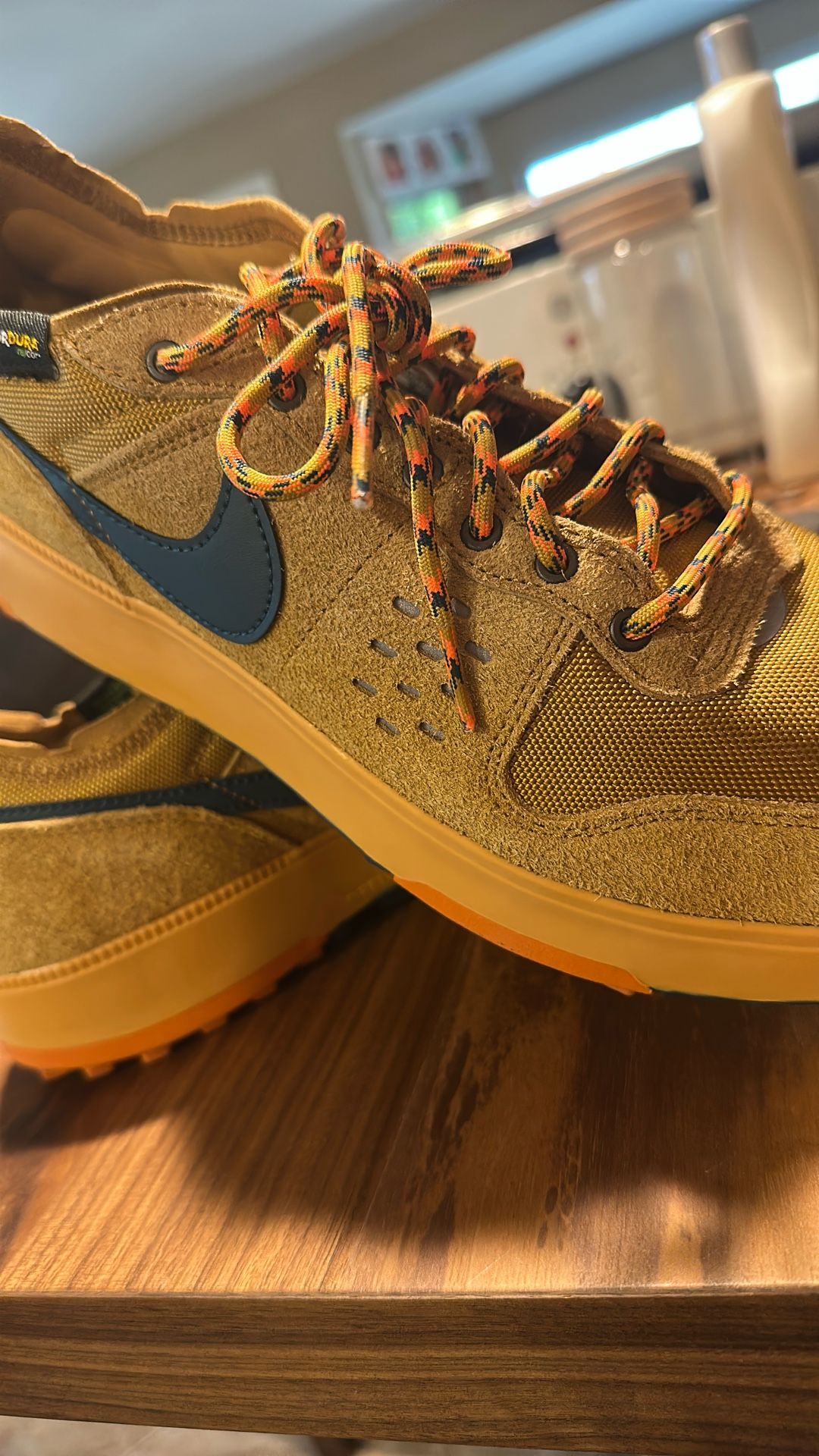 Tennis Shoes π Nike 11.5