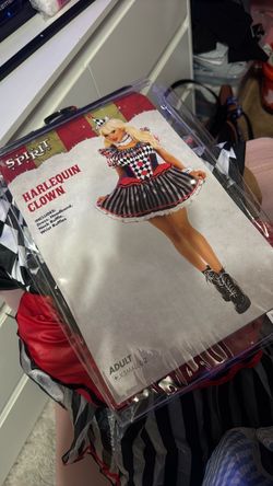 women’s costume clown
