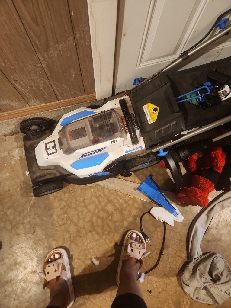 Hart Electric Lawn Mower