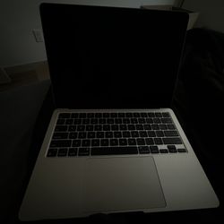 Apple - MacBook Air 13.6" Laptop - M2 chip Built for Apple Intelligence - 8GB Memory - 256GB SSD - Starlight