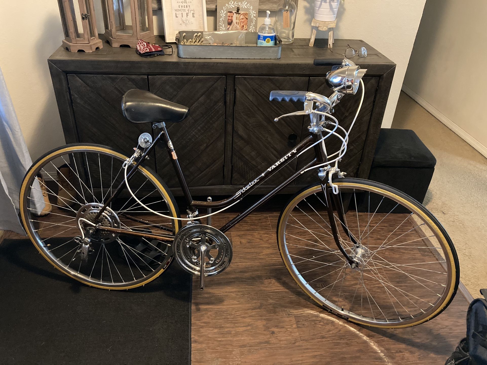 1982 Schwinn Varsity Fully Restored bike