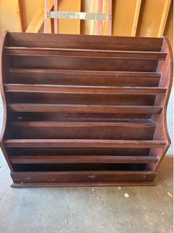 Solid wood bookshelf