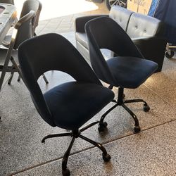 Swivel Chairs 