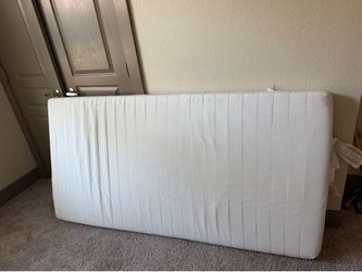 Moving! Twin matress