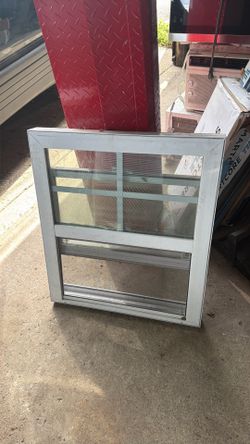 Small window in very good condition, $35