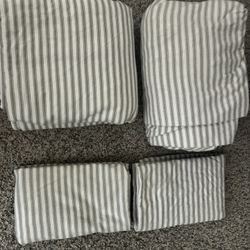 Full Set Bed Sheets Threshold Quality & Design