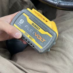 Dewault 9AH Flex Volt 20v/ 60v Max Battery 